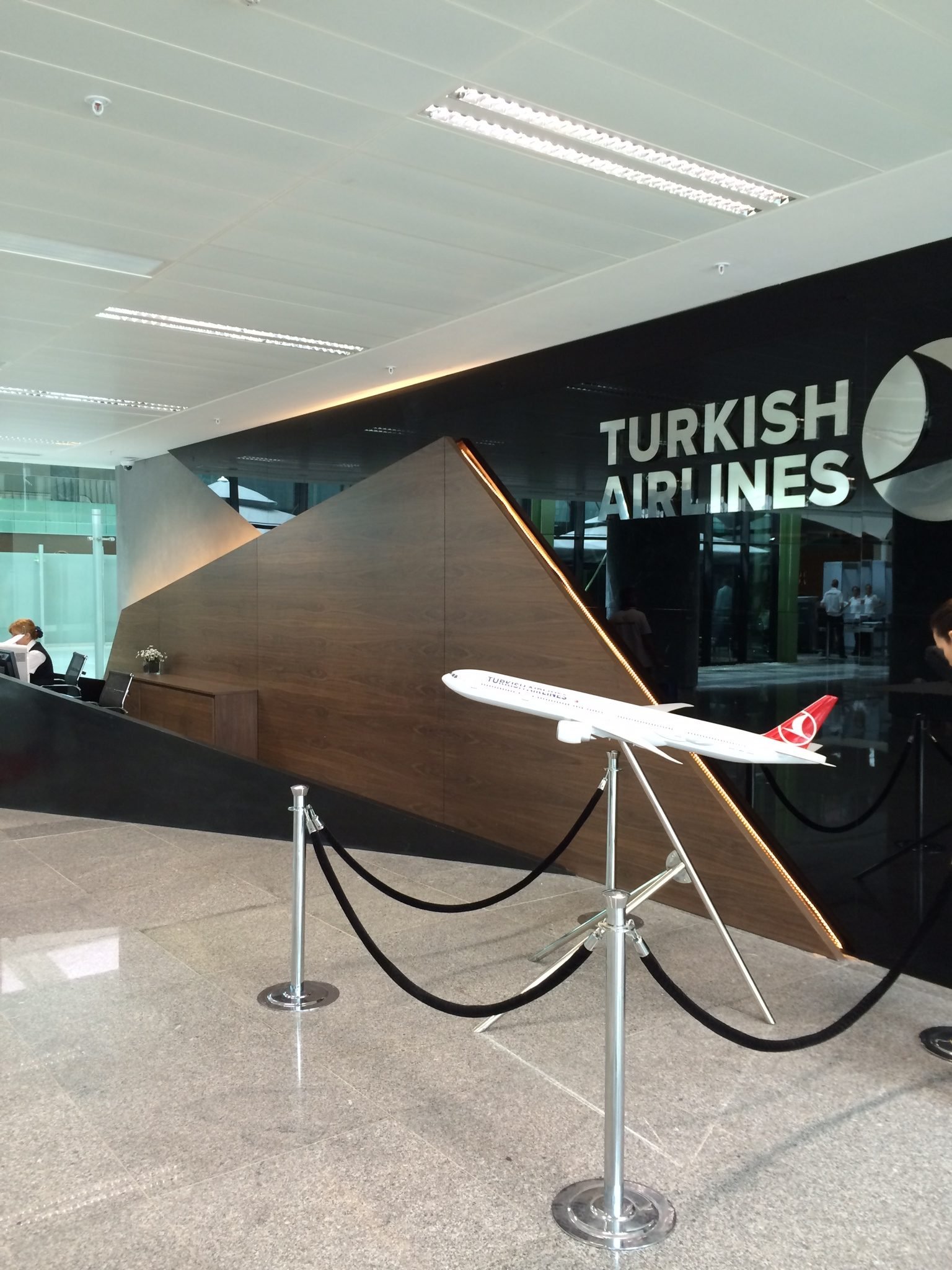TURKISH AIRLINES LOUNGE IZMIR