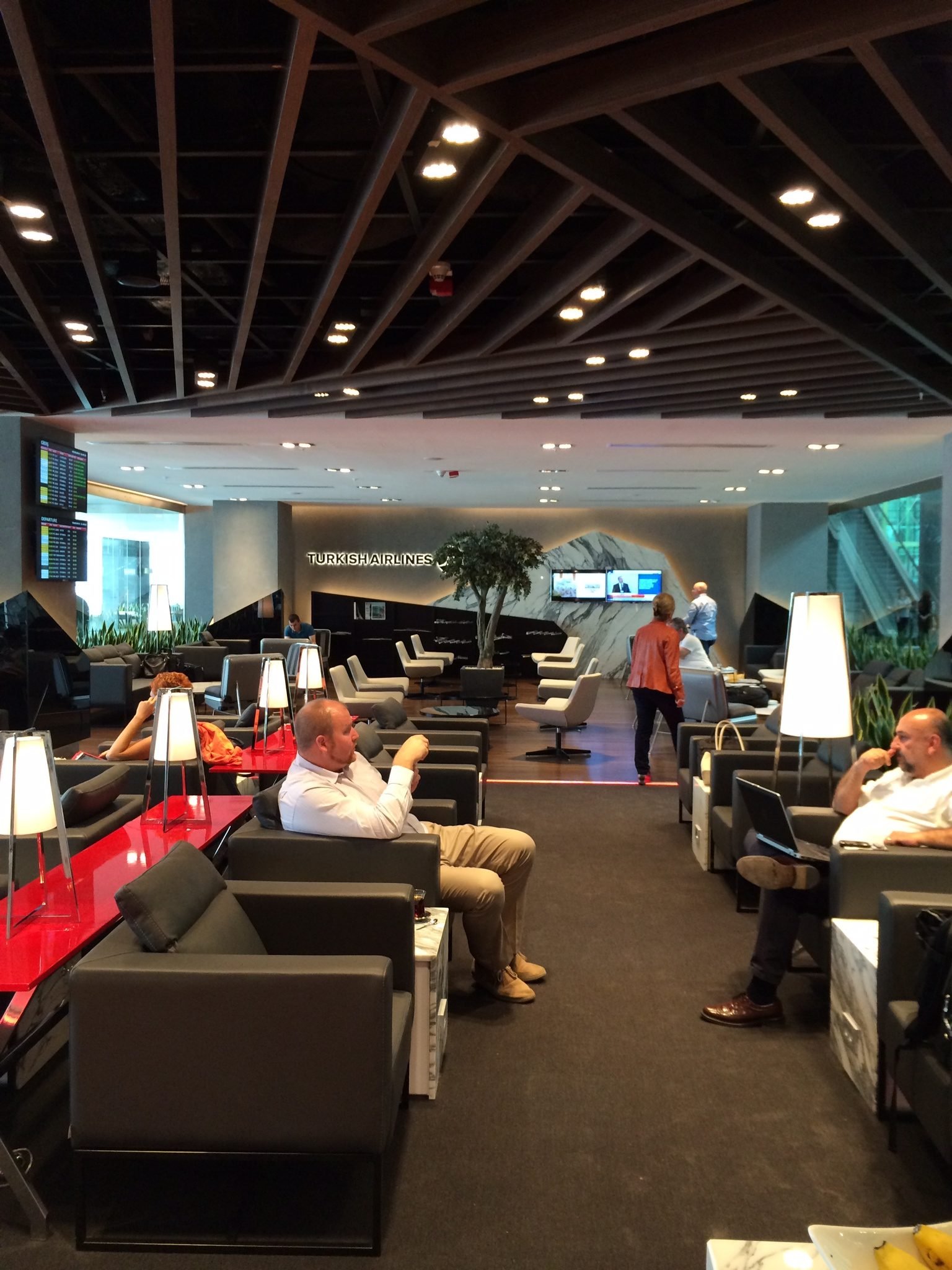 TURKISH AIRLINES LOUNGE IZMIR