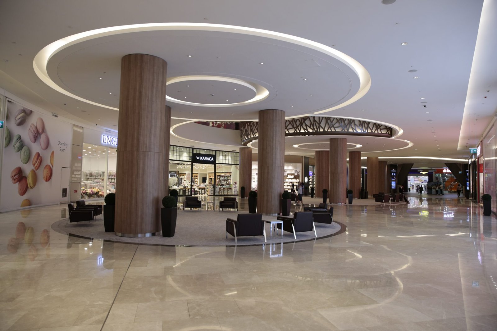 EMAAR SQUARE MALL